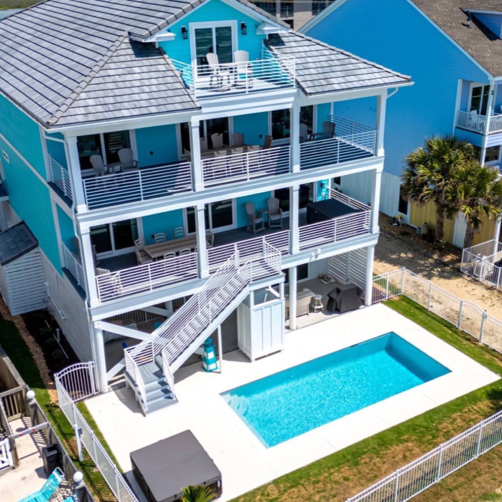 The private pool deck